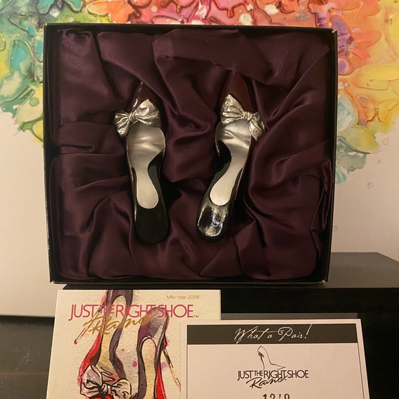 Just the Right Shoe by Raine the only pair she made and is a beauty! - Picture 3 of 3